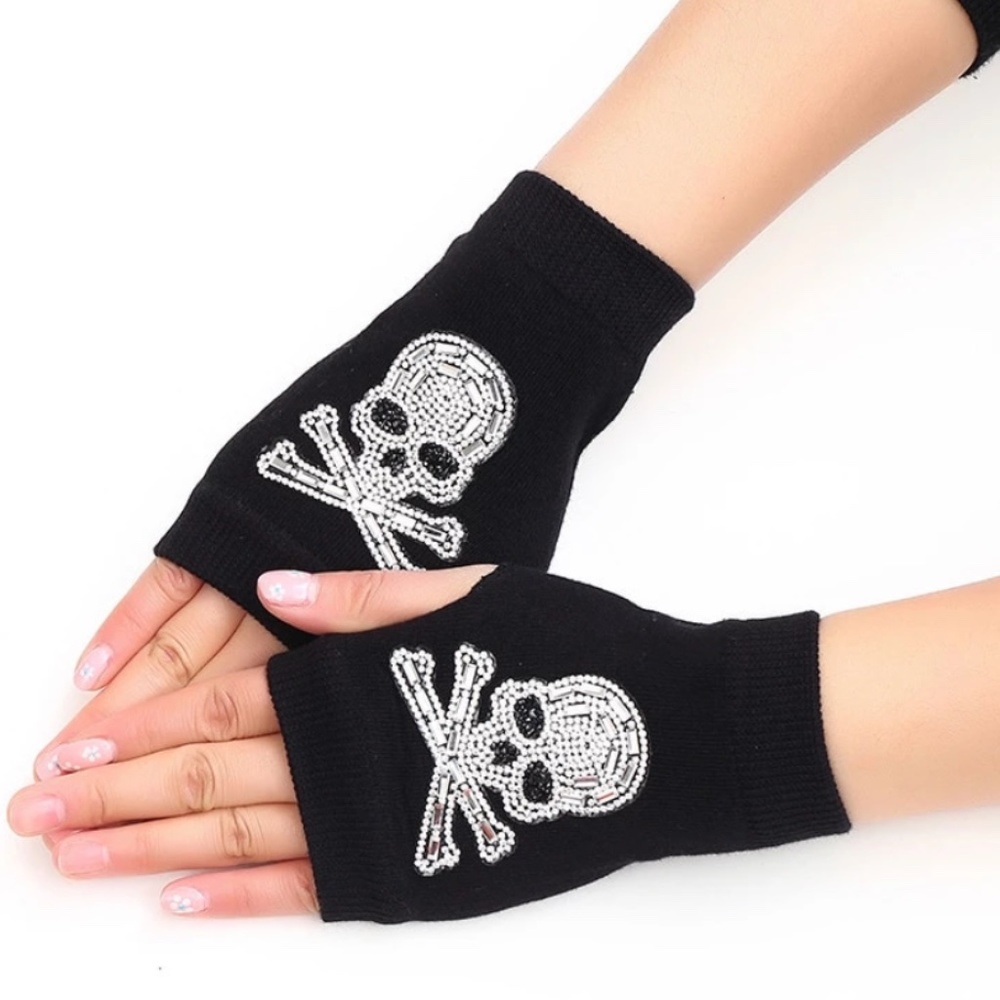 Fingerless Winter Skull Gloves